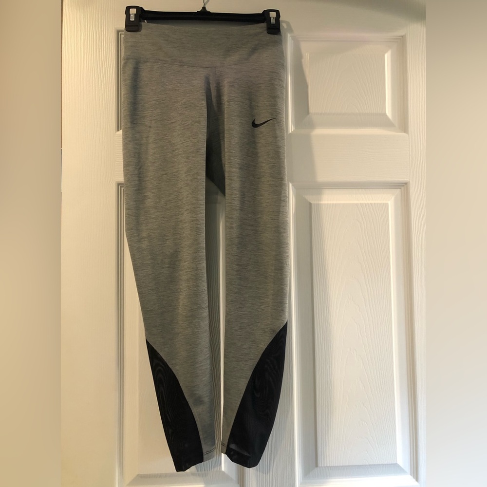 Nike leggings